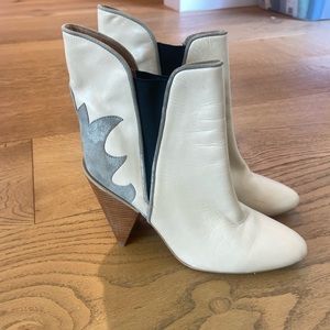seeByChloe Heeled Booties
